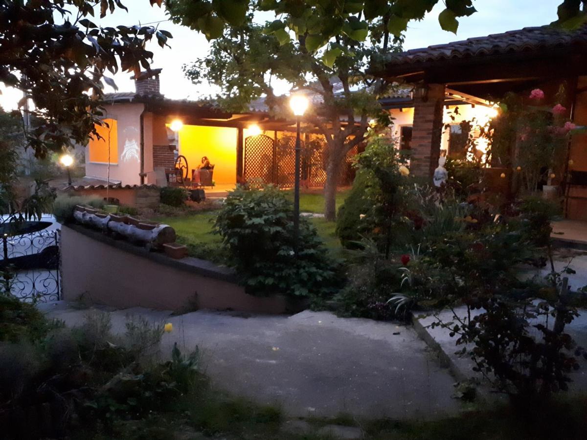 Holydays Home Little Frog Agliano Terme Exterior photo